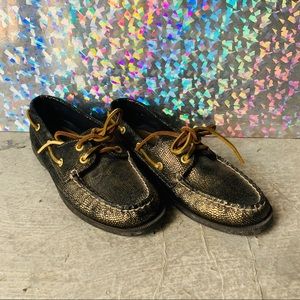 NEW Gold Authentic Original PLUSHWAVE Boat Shoes
